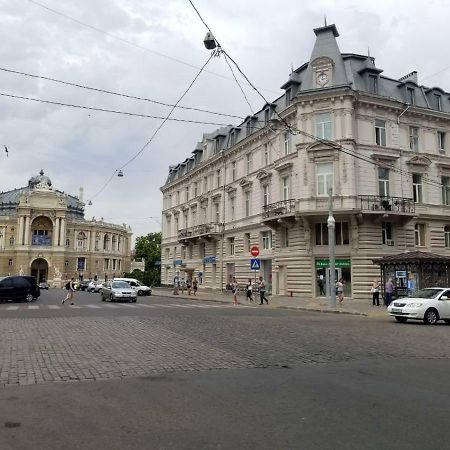 오데사 Apartmens Near Opera House 아파트 외부 사진