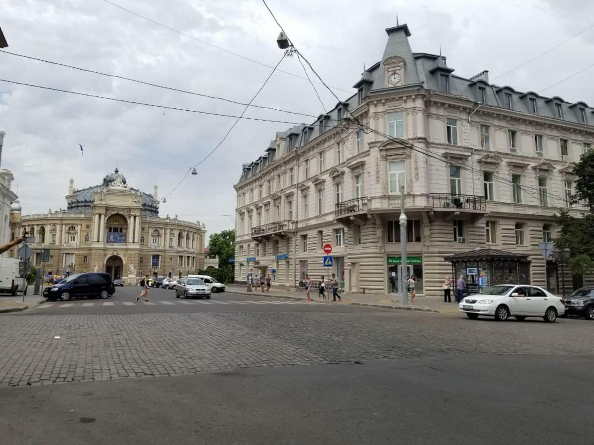 오데사 Apartmens Near Opera House 아파트 외부 사진