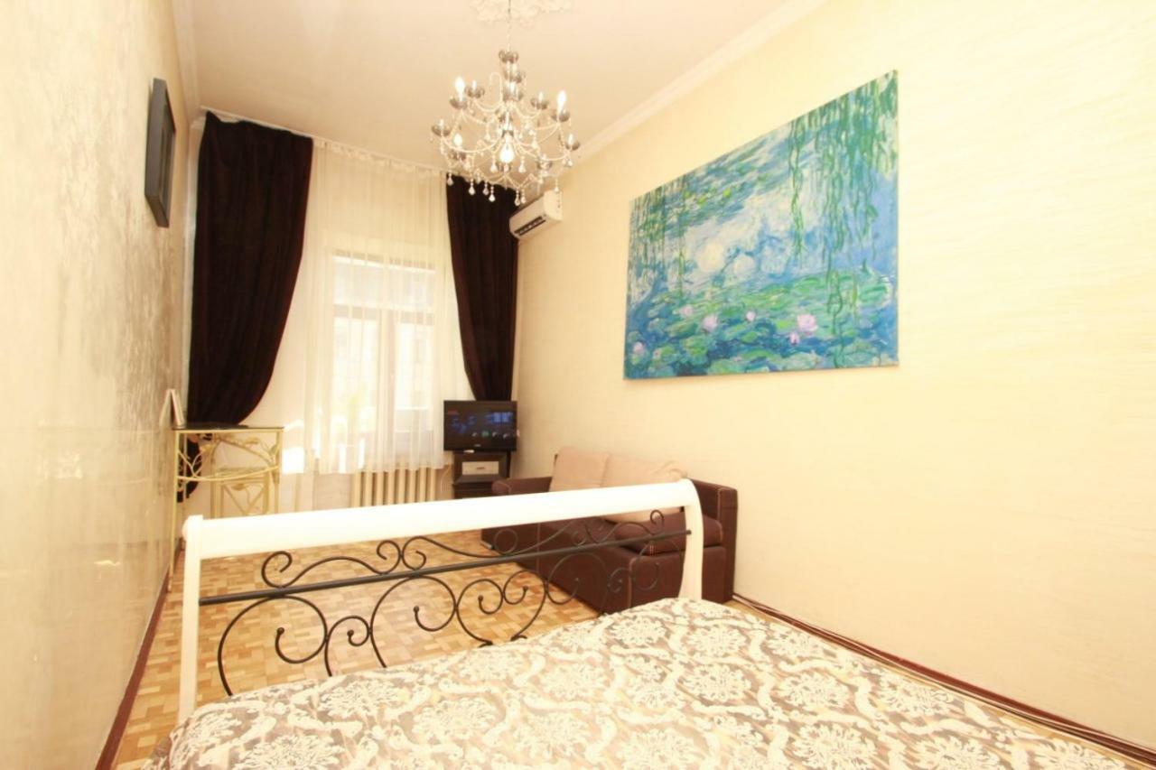 오데사 Apartmens Near Opera House 아파트 객실 사진