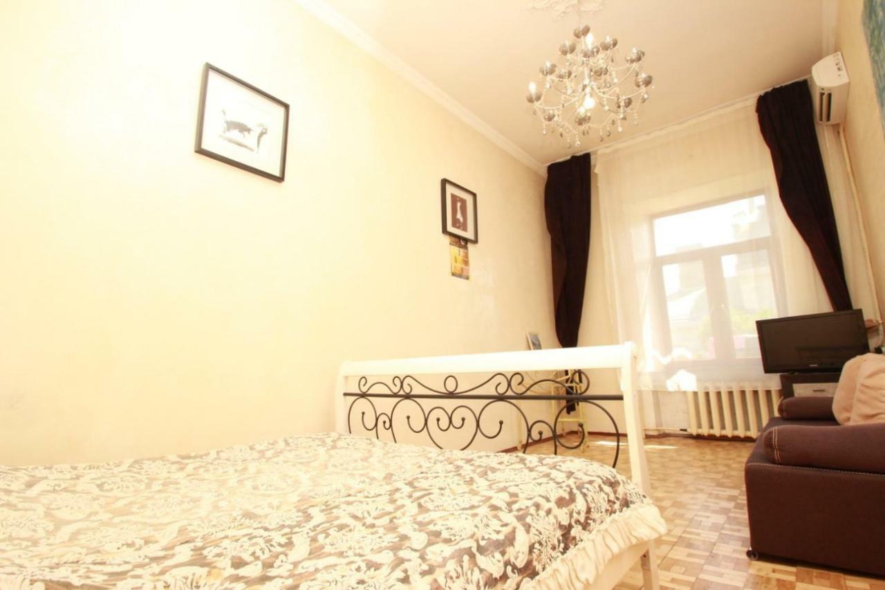 오데사 Apartmens Near Opera House 아파트 객실 사진